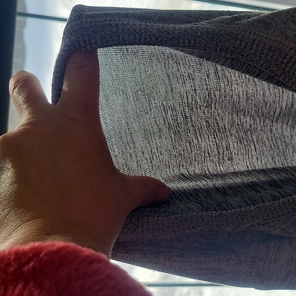 💲1️⃣ 90 Degrees by Reflex XS Women Grey Crew Lightweight Longsleeve Sweater - Picture 9 of 13